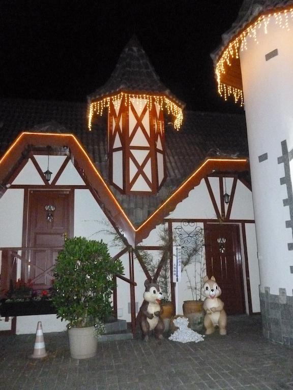Pousada Dos Esquilos Campos do Jordão Exterior foto
